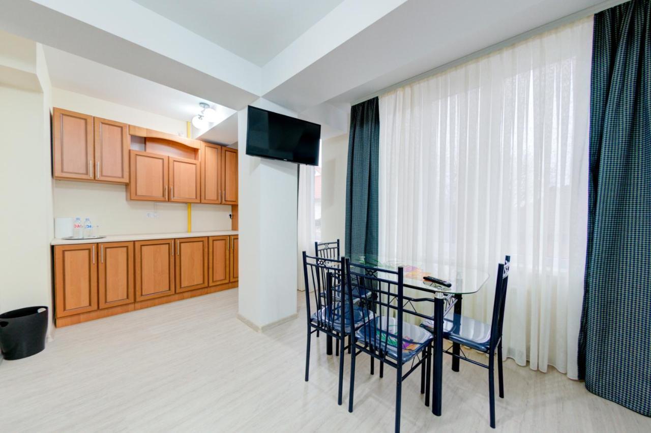 Catherine Hotel Kiszyniów Zewnętrze zdjęcie